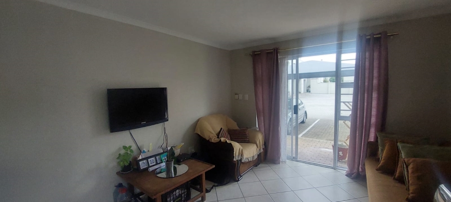 1 Bedroom Property for Sale in Whispering Pines Western Cape